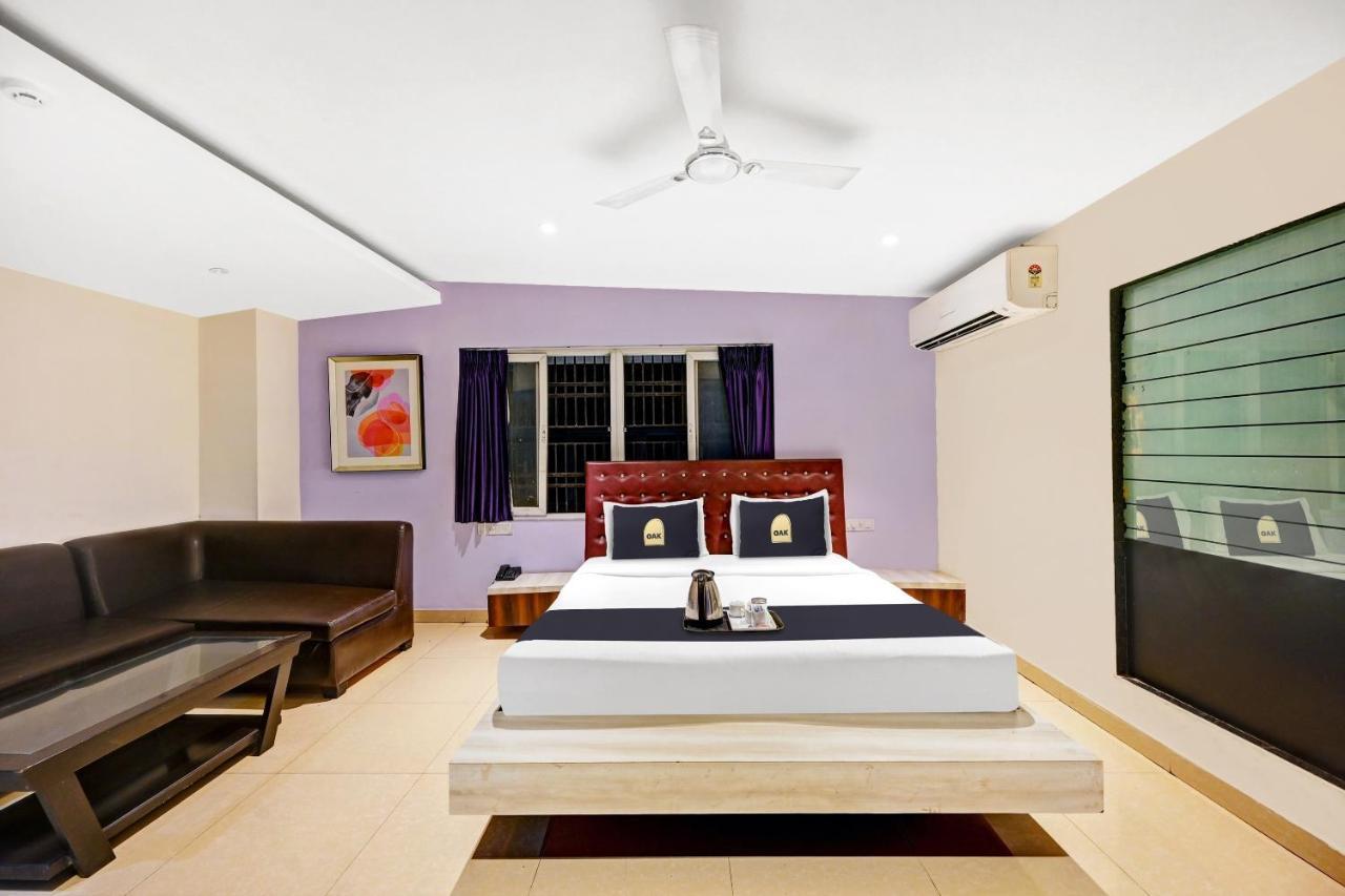 Townhouse Oak Pentagon Residency Hotel Bhubaneswar Exterior photo