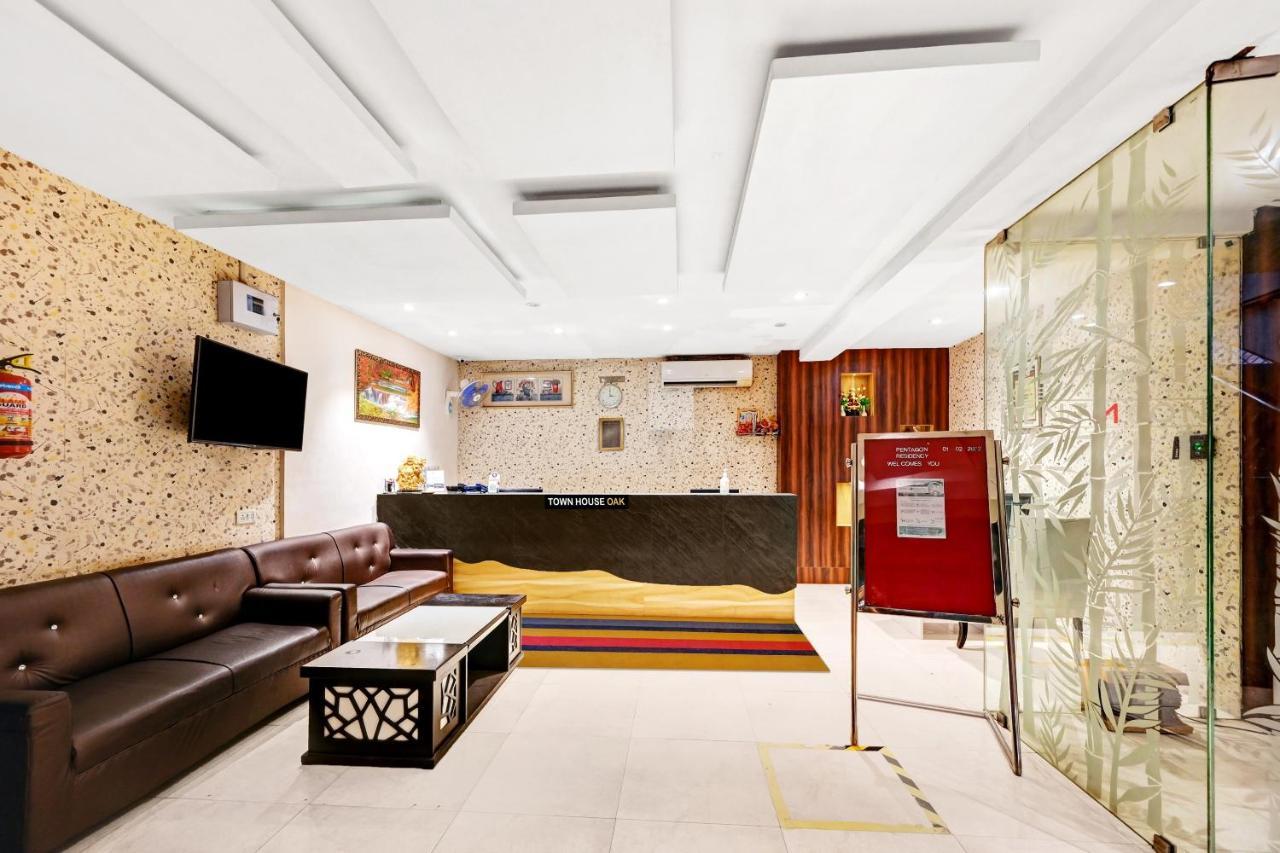 Townhouse Oak Pentagon Residency Hotel Bhubaneswar Exterior photo