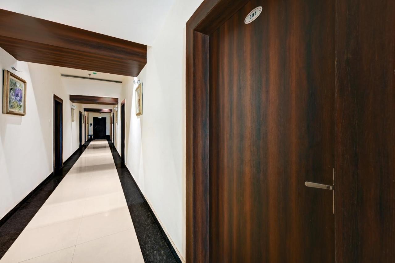 Townhouse Oak Pentagon Residency Hotel Bhubaneswar Exterior photo