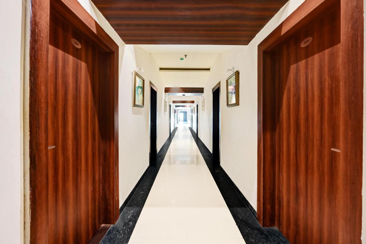 Townhouse Oak Pentagon Residency Hotel Bhubaneswar Exterior photo