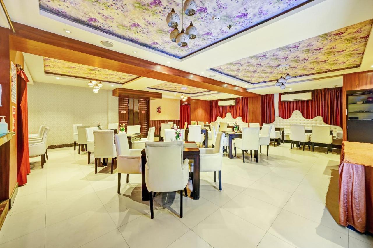 Townhouse Oak Pentagon Residency Hotel Bhubaneswar Exterior photo